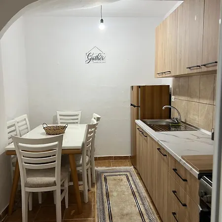 Inn Apartment Apartment *