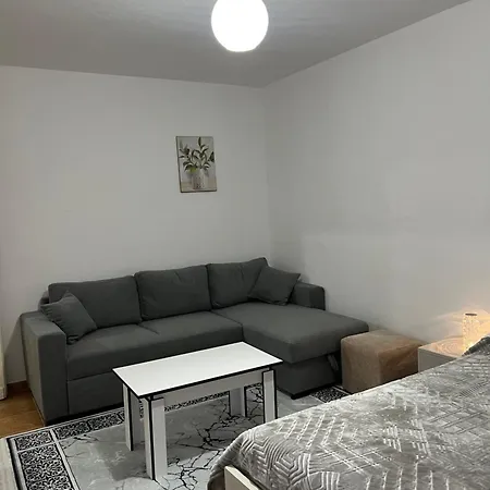 Appartamento Inn Apartment Kamez